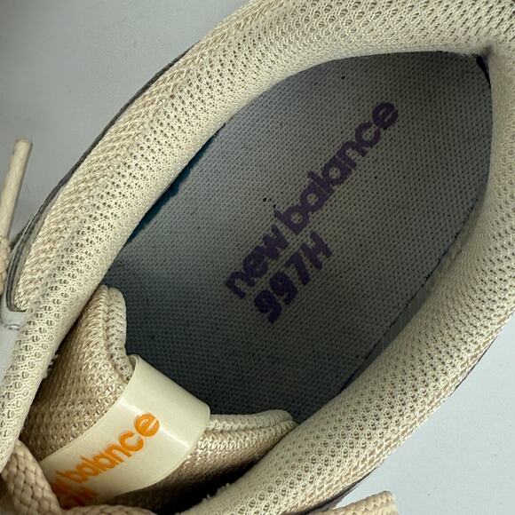 New Balance Womens Sneakers 9.5 Green Suede CW997HSV Retro Running Athletic Shoe - Picture 9 of 10